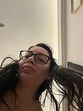 Stripchat Free Porn Cam of MyaSplash