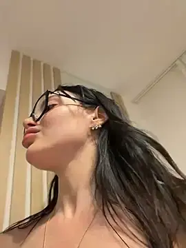 Stripchat Watch Live Sex Cams of MyaSplash