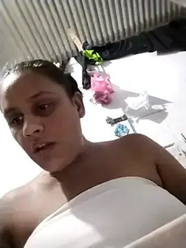 Stripchat Free Porn Cam of Andreita_95