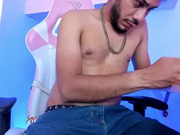 Stripchat Watch Live Sex Cams of Boss_Domiinator