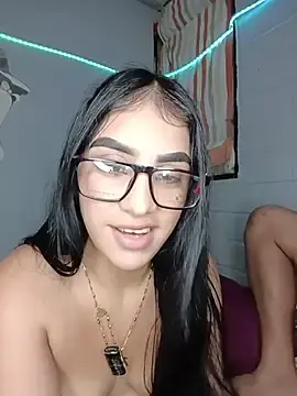 Stripchat Sex Cam of Bigtiti01