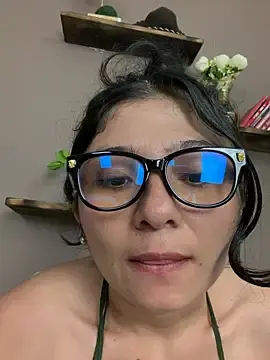 Stripchat Nude Webcam of Guadalupe_Lopez