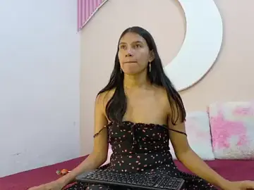 Stripchat Live Sex Cam of SamanthaLaurent