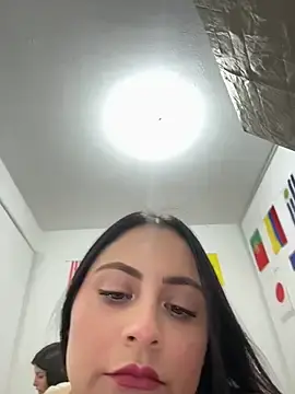 Stripchat Live Sex Cam of Angie_e