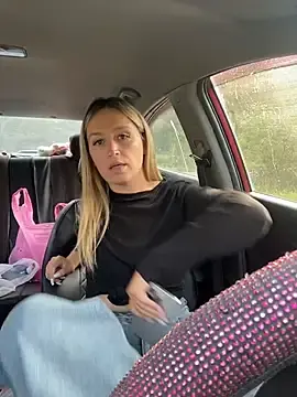 Stripchat Live Sex Cam of StasyWood