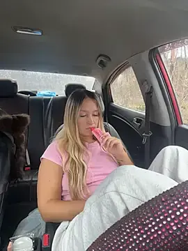 Stripchat Live Porn of StasyWood