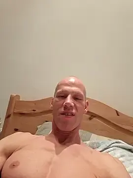 Stripchat Free Porn Cam of genaroo38