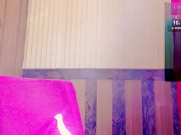 Stripchat Best Webcam of FUN4TIPS