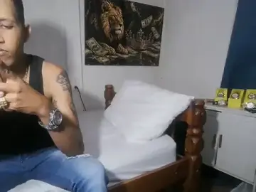 Stripchat Adult Webcam of badboy_master