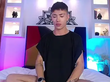 Stripchat Nude Webcam of Dominik_Blake