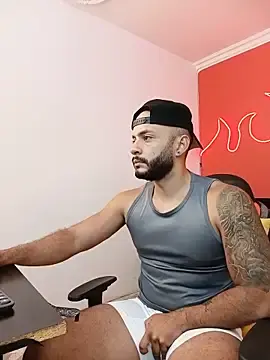 Stripchat Live Porn of Mike_savage3
