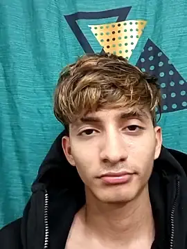 Stripchat Live Porn of Andy_Kein