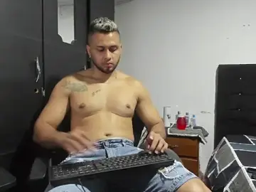 Stripchat Live Sex of Ryan_xc1
