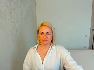 Stripchat Sex Cam of Alicee_Gracee