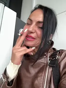 Stripchat Live Sex of KimKelly13