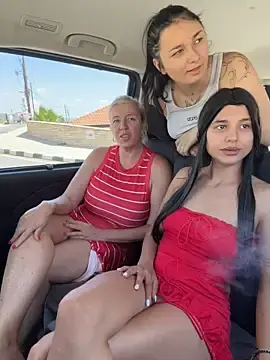 Stripchat Best live sex cam show of TUNDEROSE1