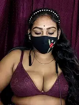 Stripchat Live Sex Cam of Tamil_Soniya