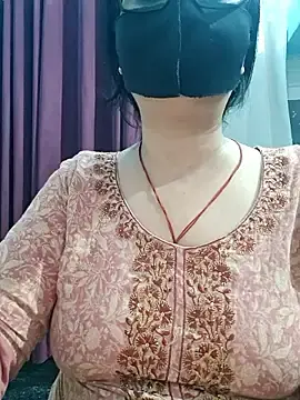 Stripchat Nude Webcam of Aishwaryaa_69