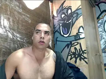 Stripchat Nude Webcam of Justin_Frank