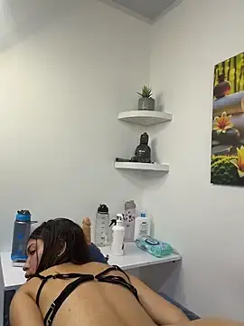 Stripchat Free Porn Cam of Kinky-Spa