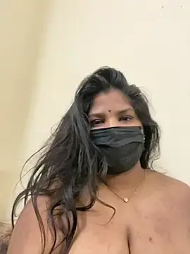 Stripchat Free Live Porn of Shalu_naughty69