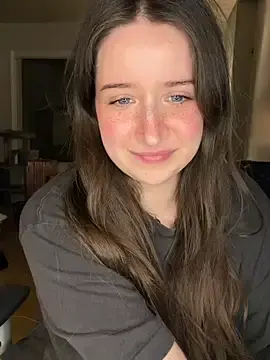 Stripchat Live Sex Cam of nerdynina