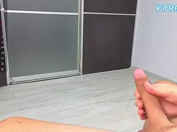 Stripchat Watch Live Sex Cams of kyrrax23