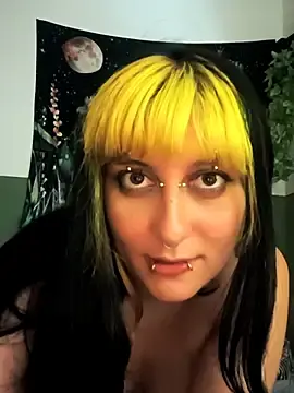 Stripchat Free Live Porn of Lola_bunnyboll