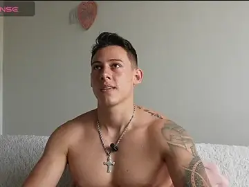 Stripchat Nude Webcam of Muscle_King_Cum