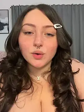 Stripchat Free Porn Cam of Evemeqt