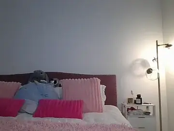 Stripchat Adult Webcam of NicoleSarahX