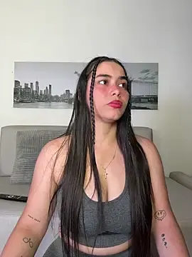 Stripchat Live Sex of SophieRoyals
