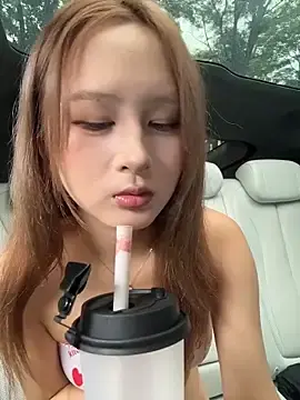 Stripchat Free Live Porn of yuki_june