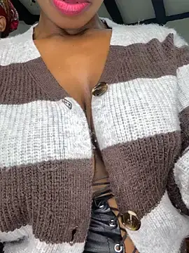 Stripchat Live Sex Cam of SweetHotLips102