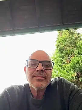 Stripchat Watch Live Sex Cams of Yogirebell