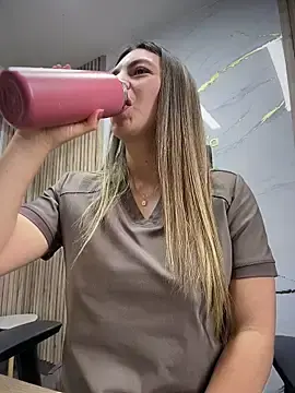 Stripchat Live Porn of alicee16