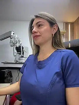 Stripchat Free Porn Cam of alicee16