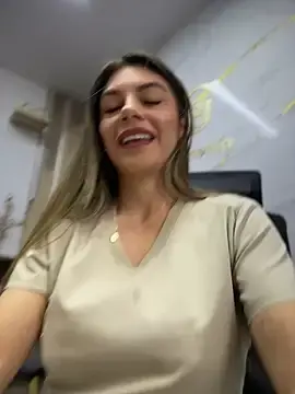Stripchat Nude Webcam of alicee16