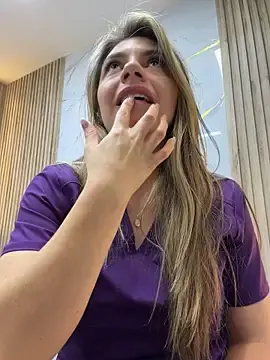 Stripchat Free Live Porn of alicee16