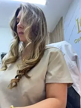 Stripchat Live Sex Cam of alicee16
