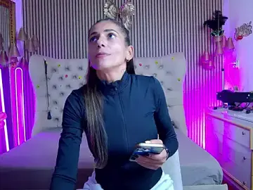 Stripchat Live Sex of PlayfulShow