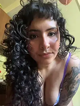 Stripchat Nude Webcam of SugarTroubl33