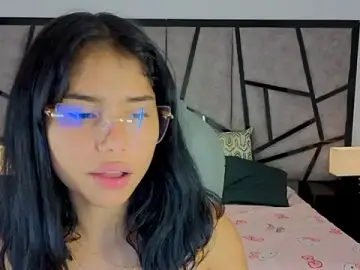 Stripchat Nude Webcam of Milaa_Star_