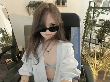 Stripchat Adult Webcam of Elainebeness