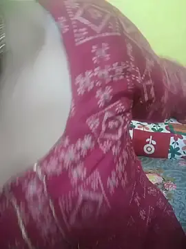 Stripchat Live Sex Cam of Princessroooh