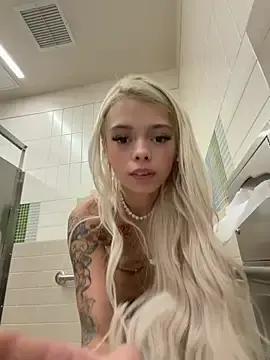 Stripchat Sex Cam of Terribletabby