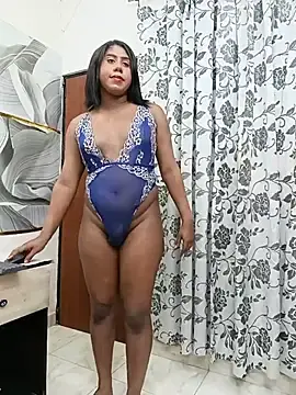 Stripchat Free Live Porn of CamilosaOrtega