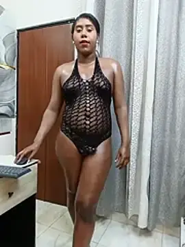 Stripchat Sex Cam of CamilosaOrtega