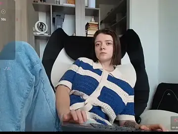 Stripchat Sex Cam of Hannah______