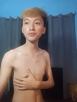 Stripchat Live Sex Cam of Fem_phiLboy69